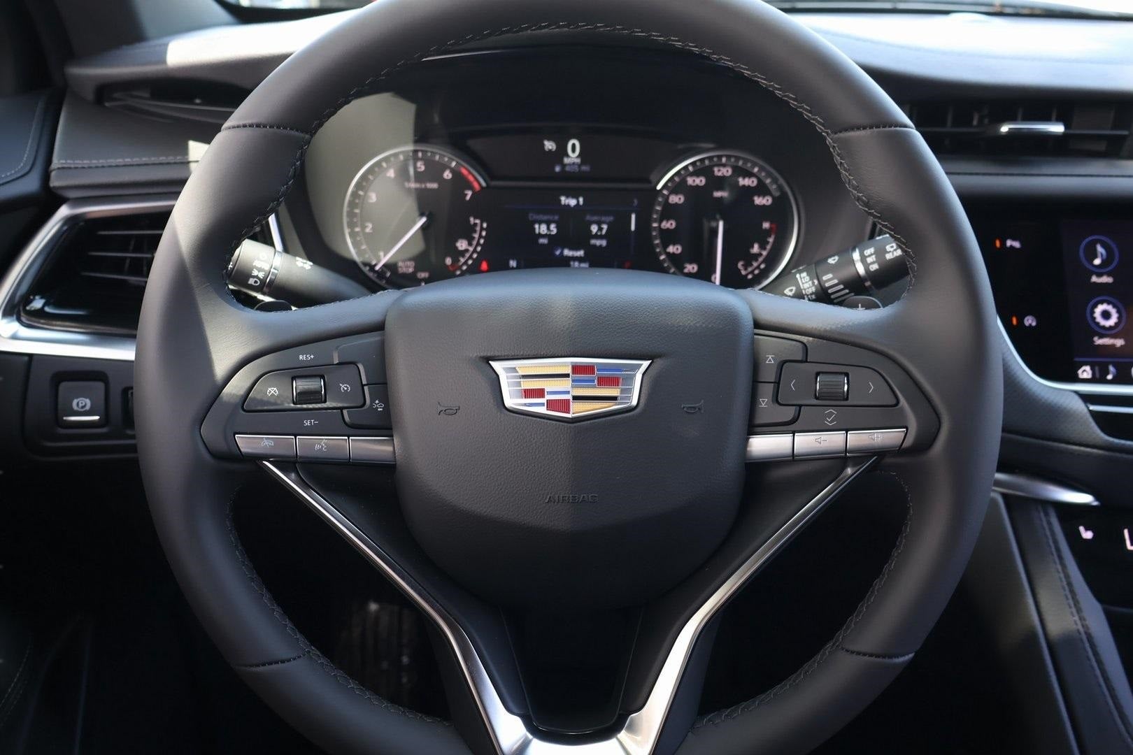 2025 Cadillac XT6 Luxury