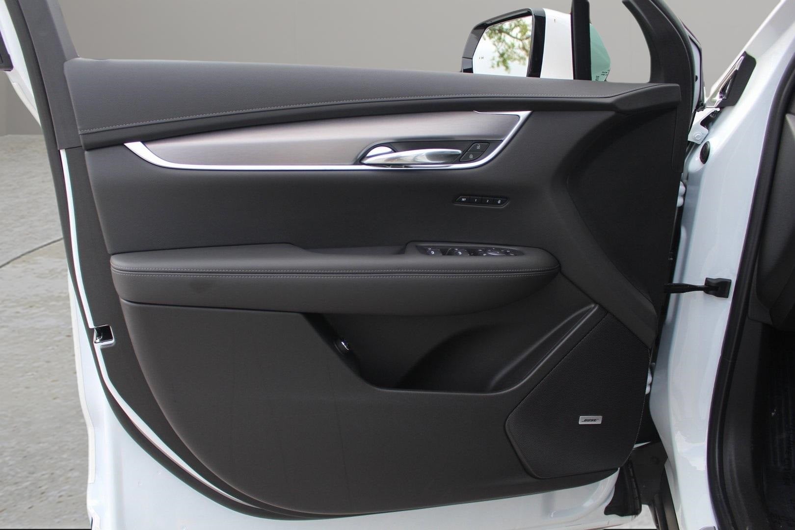 2025 Cadillac XT6 Luxury