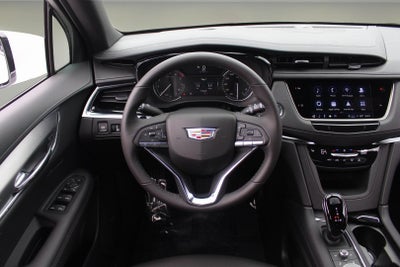 2025 Cadillac XT6 Luxury