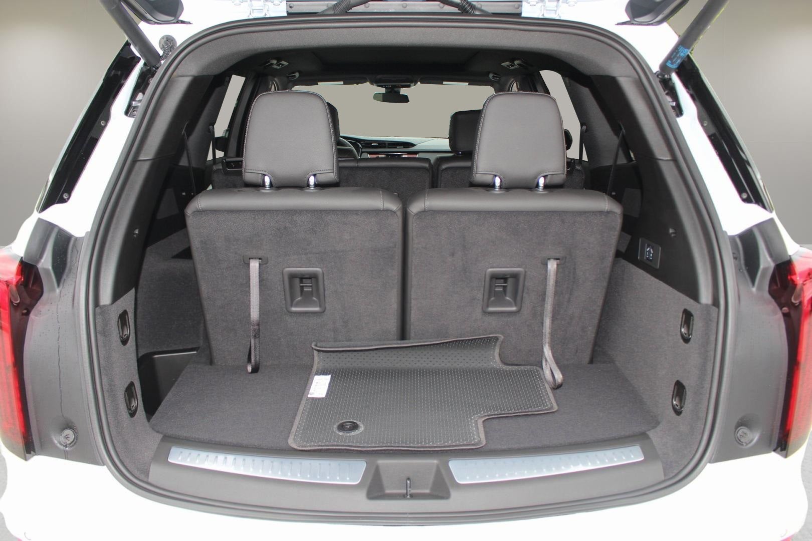 2025 Cadillac XT6 Luxury