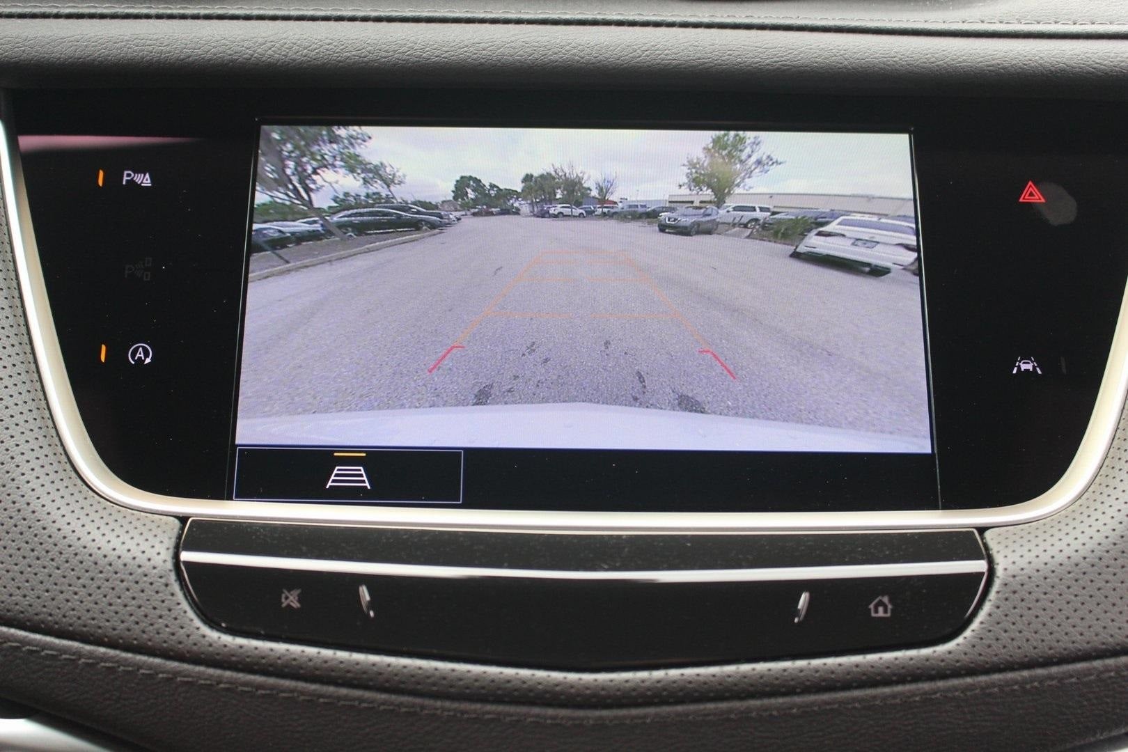 2025 Cadillac XT6 Luxury