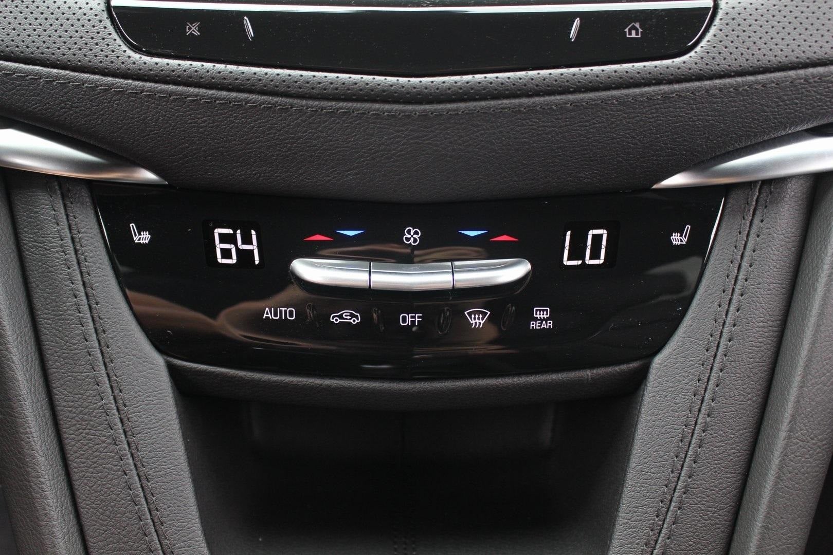 2025 Cadillac XT6 Luxury