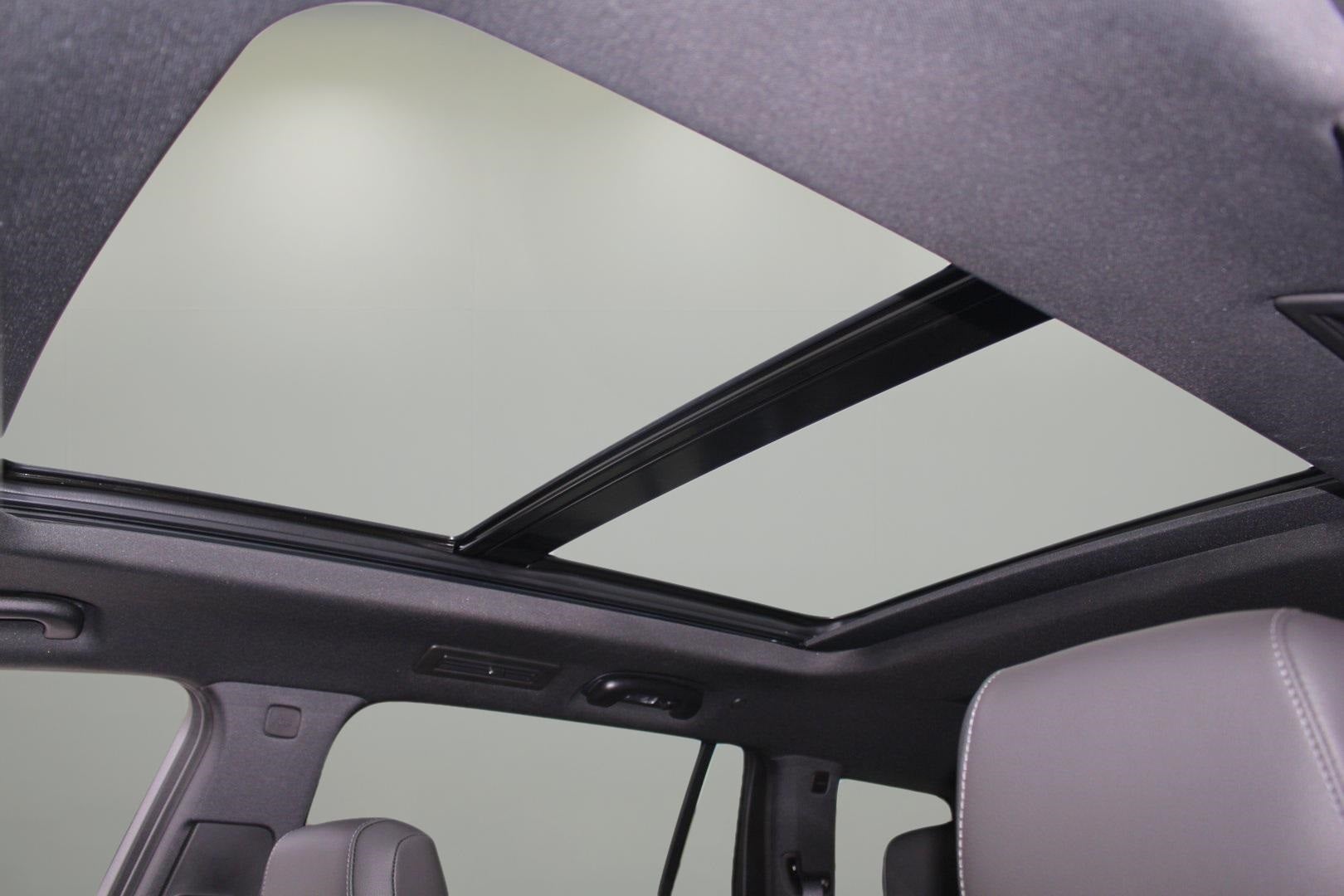 2025 Cadillac XT6 Luxury