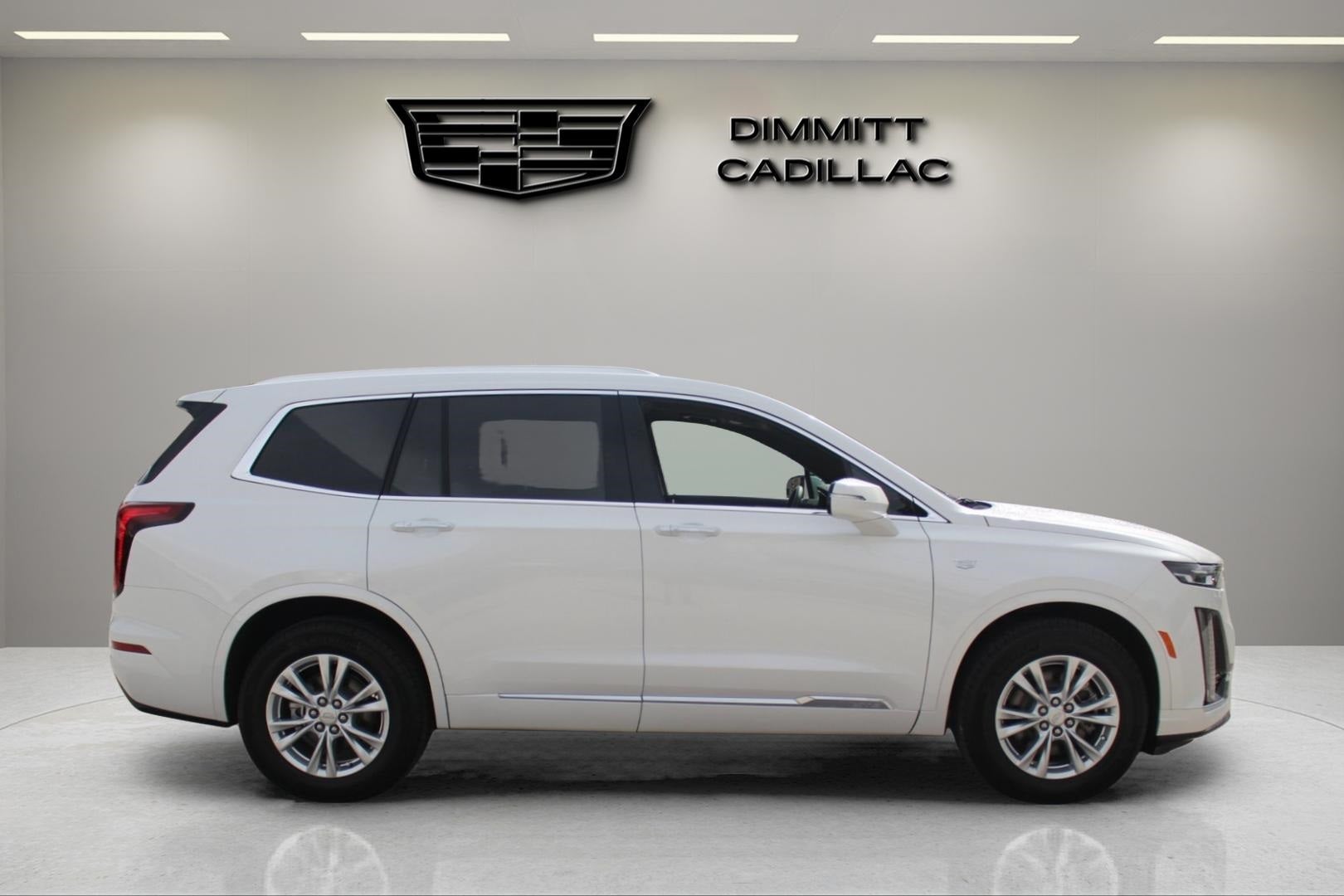 2025 Cadillac XT6 Luxury