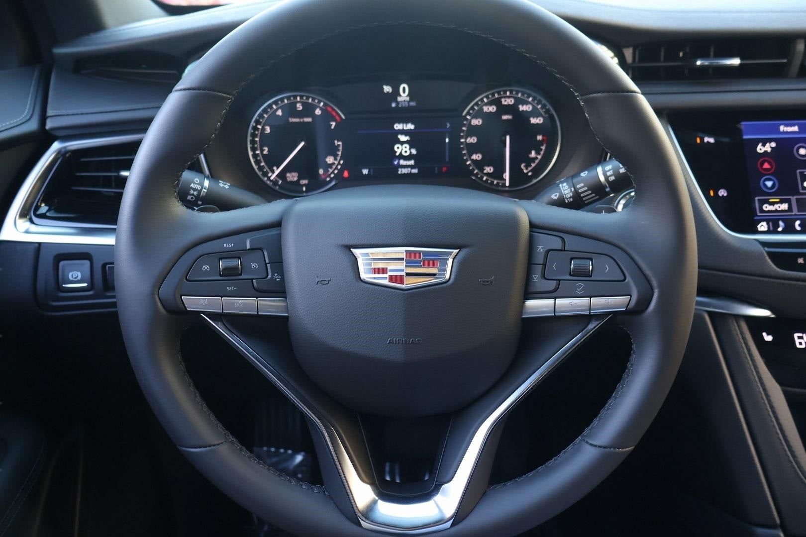 2025 Cadillac XT6 Luxury