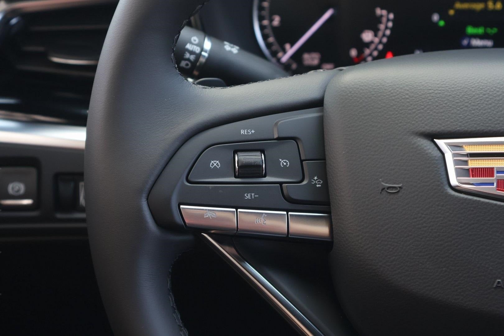 2025 Cadillac XT6 Luxury