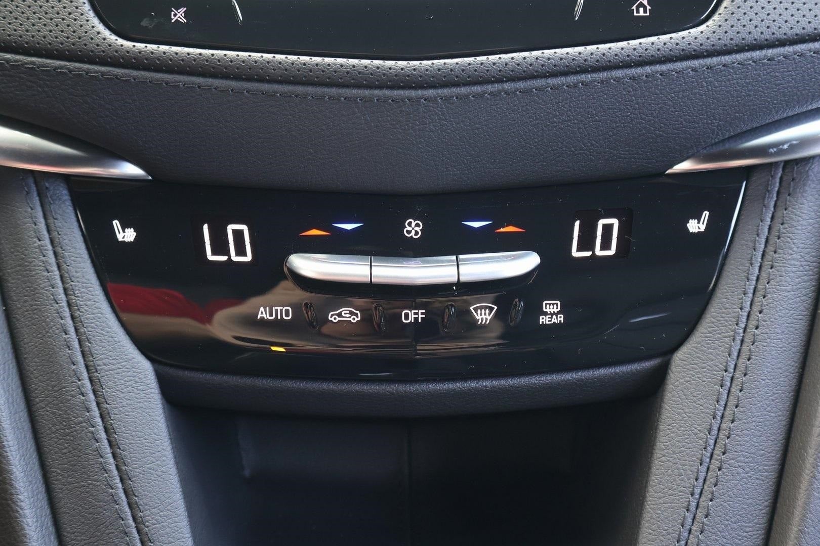 2025 Cadillac XT6 Luxury