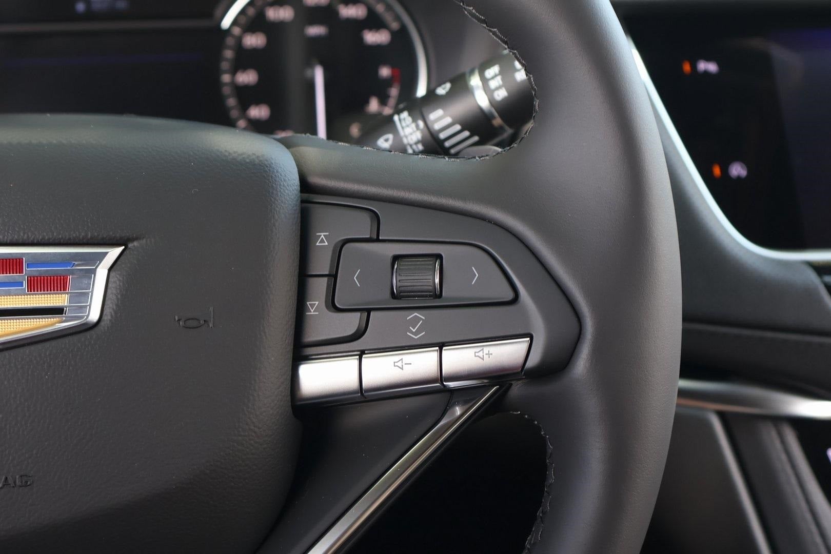 2025 Cadillac XT6 Luxury