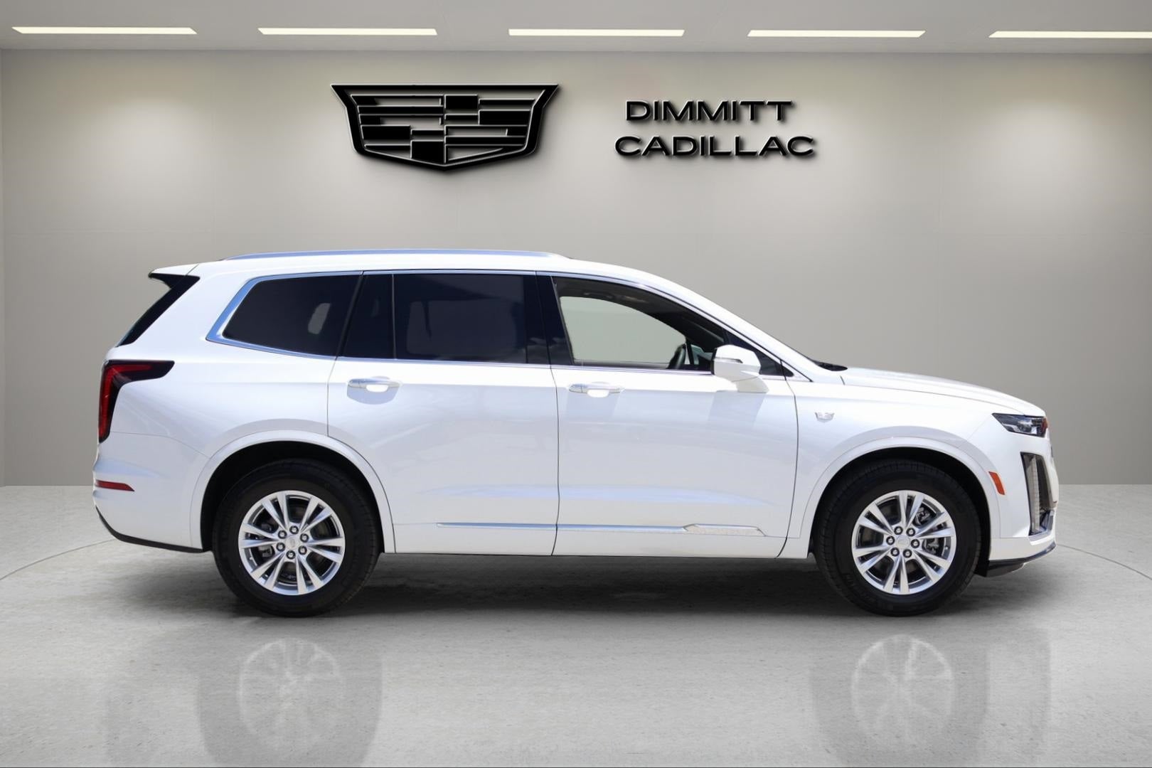 2025 Cadillac XT6 Luxury