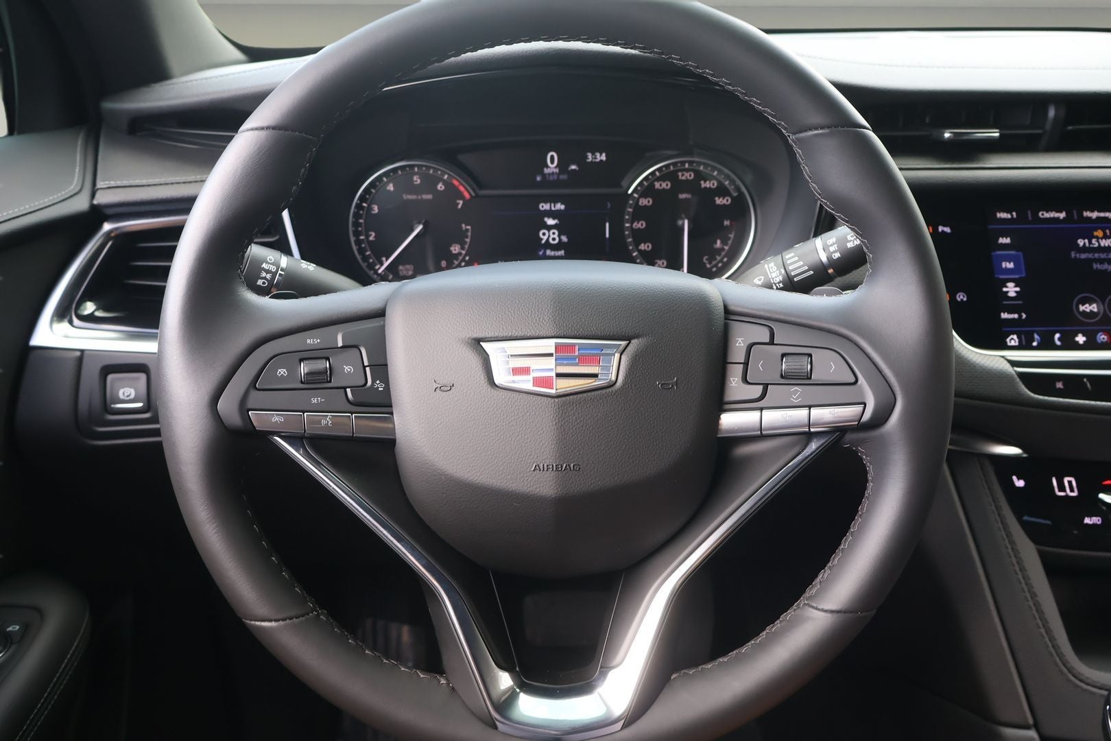 2023 Cadillac XT6 Luxury