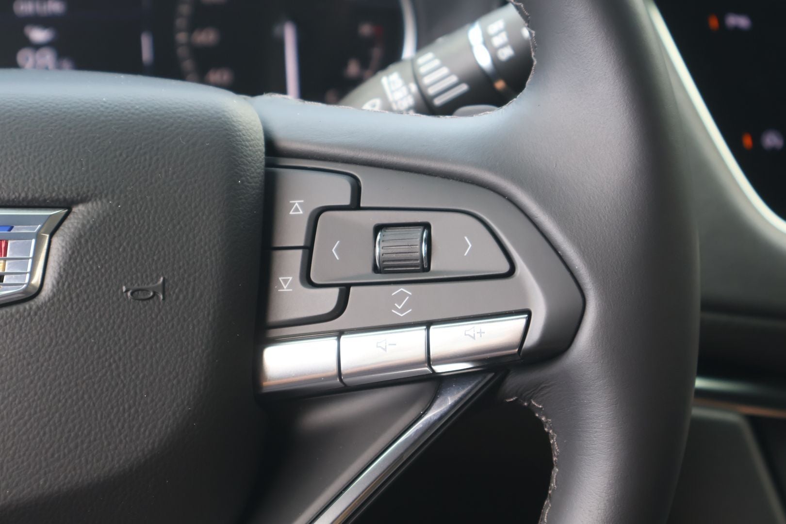 2023 Cadillac XT6 Luxury