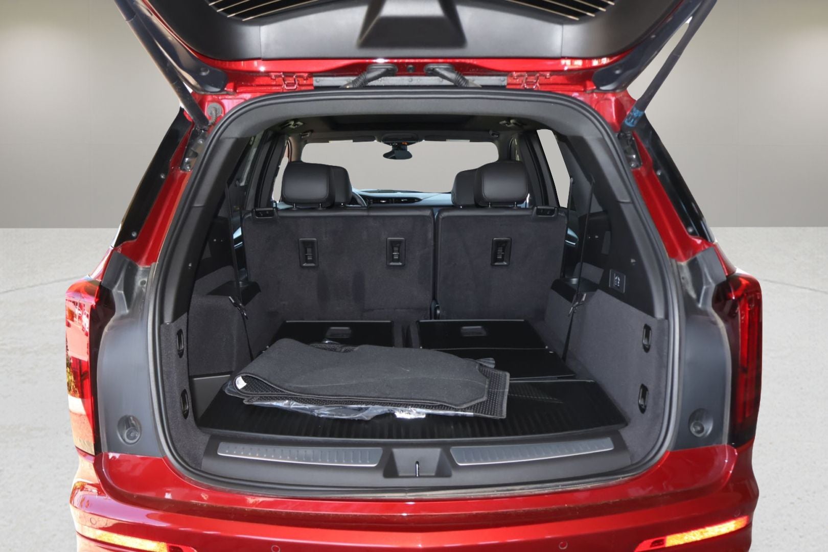 2025 Cadillac XT6 Luxury