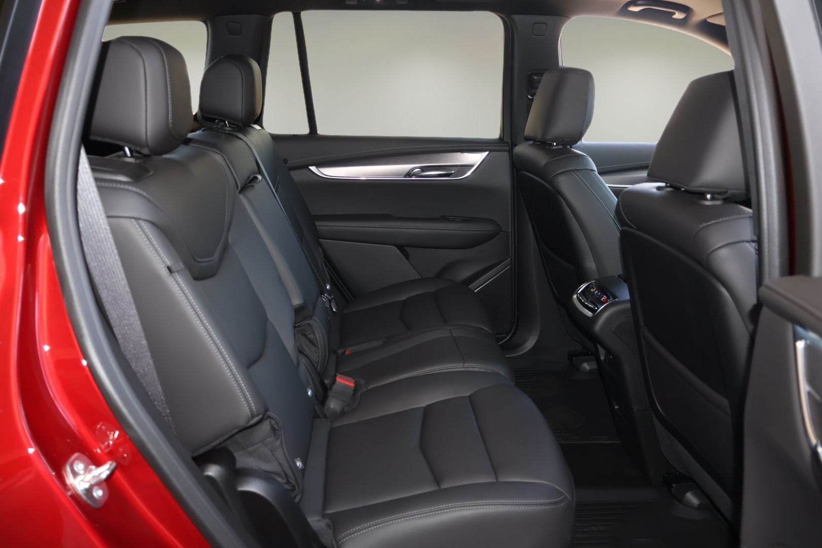 2025 Cadillac XT6 Luxury