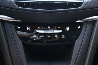 2025 Cadillac XT6 Luxury