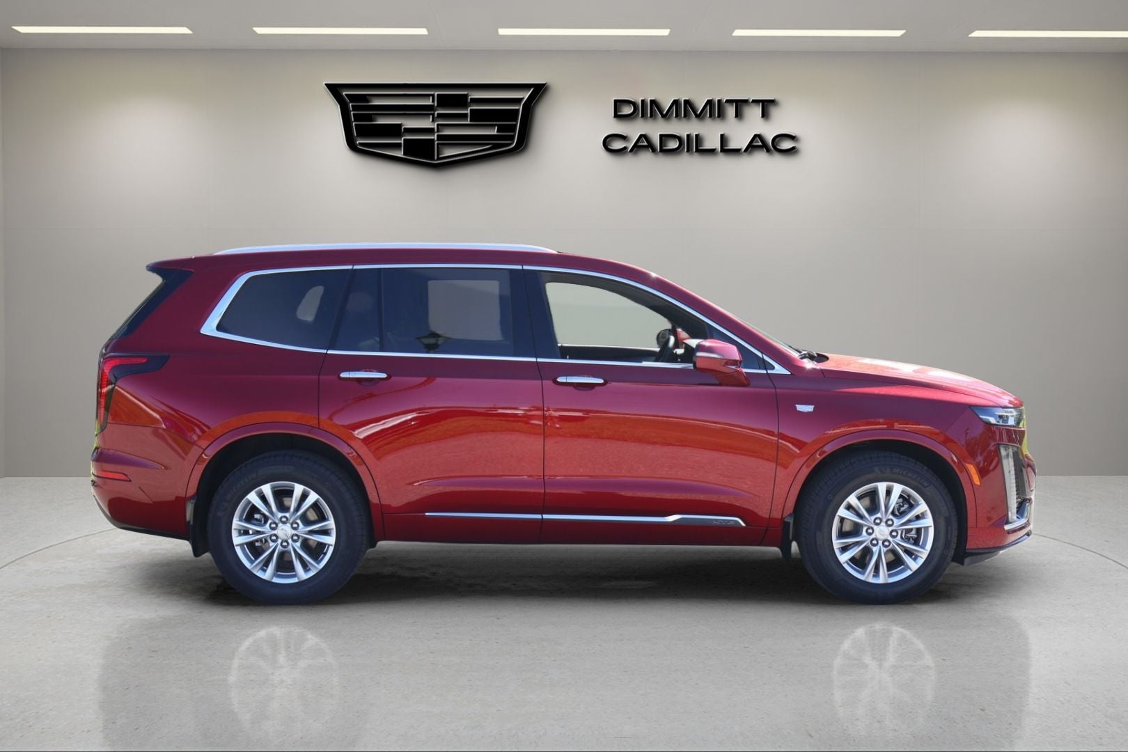2025 Cadillac XT6 Luxury