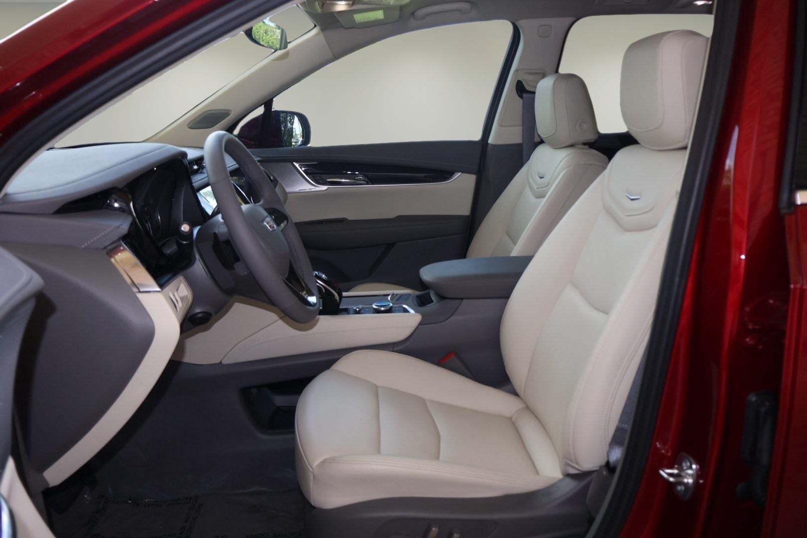 2025 Cadillac XT6 Premium Luxury