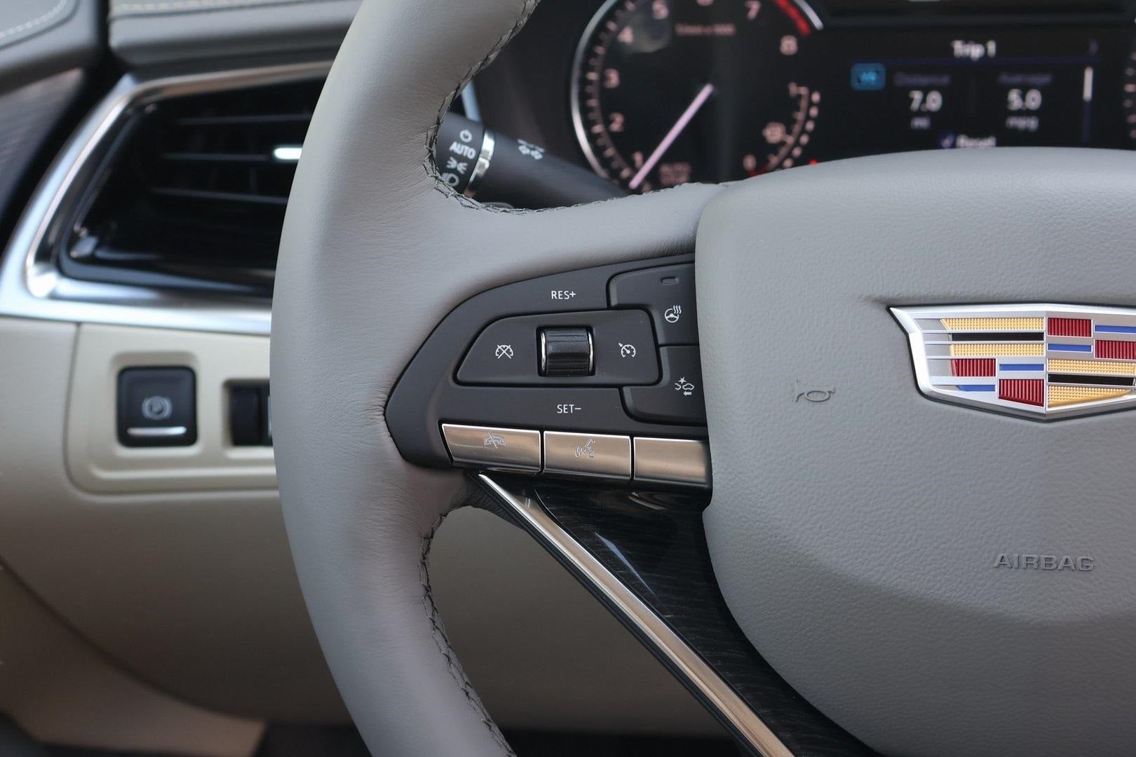 2025 Cadillac XT6 Premium Luxury