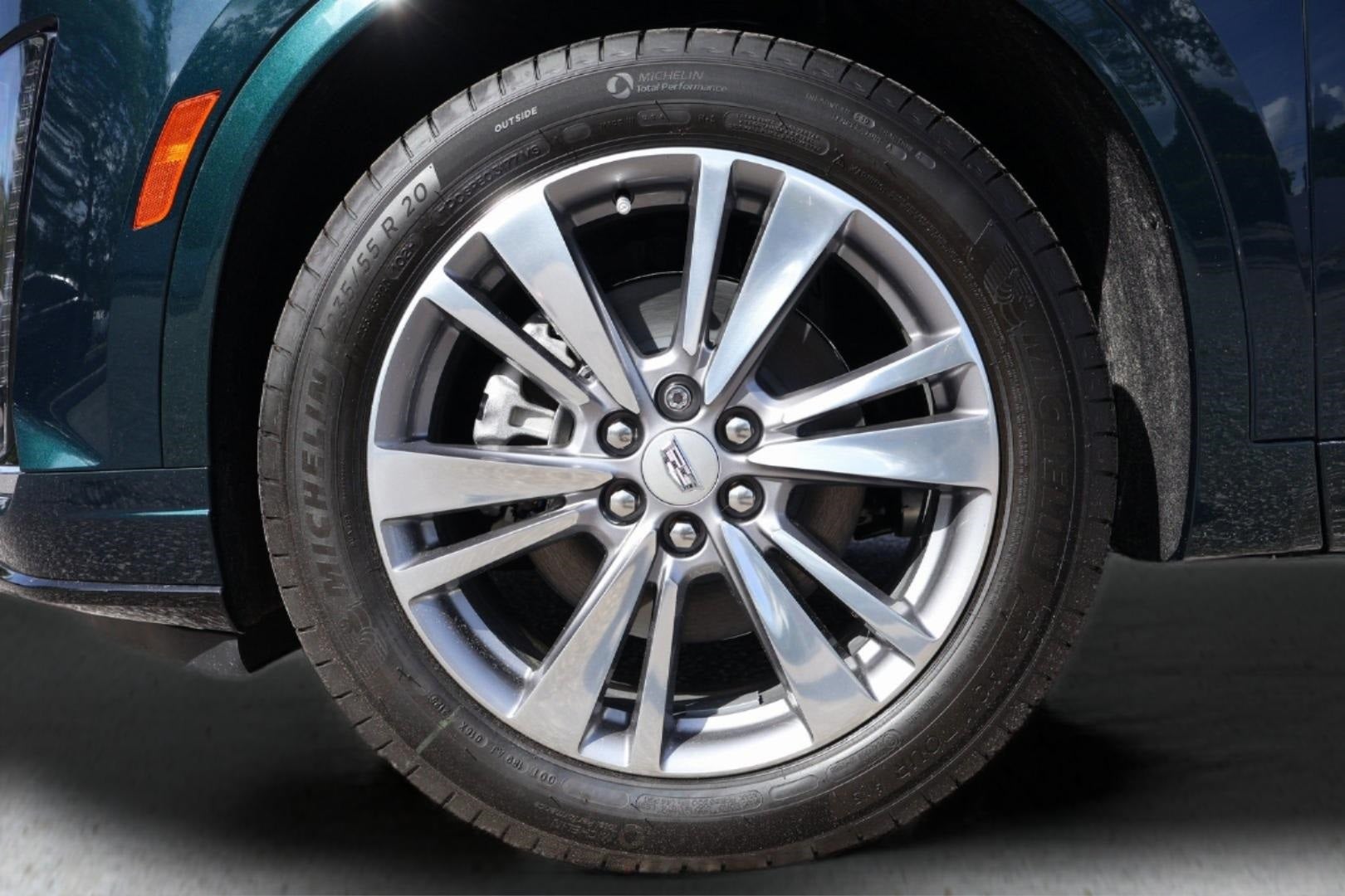 2025 Cadillac XT6 Premium Luxury