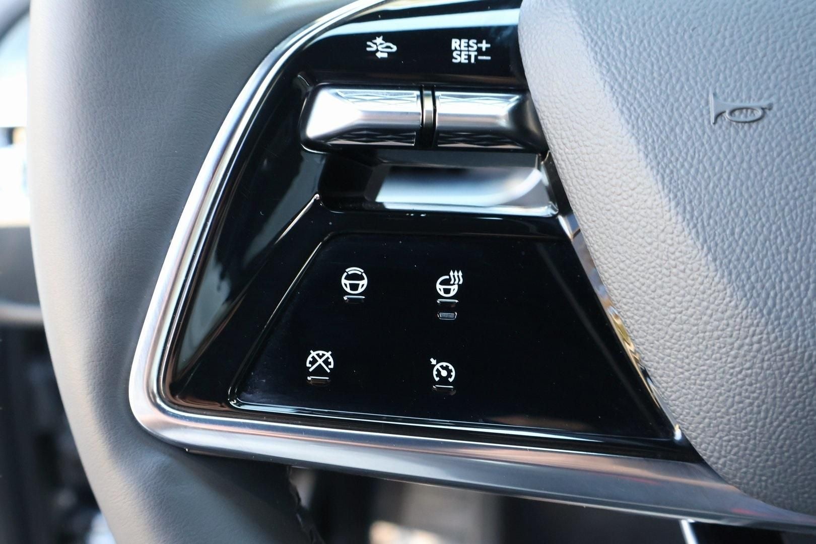 2023 Cadillac LYRIQ Luxury