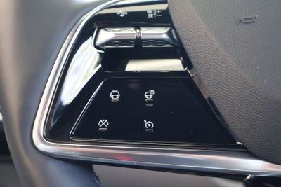 2023 Cadillac LYRIQ Luxury