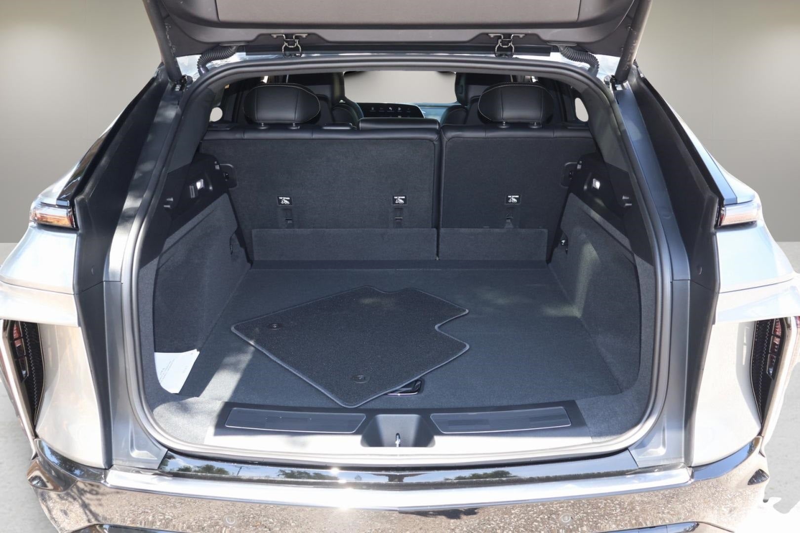 2025 Cadillac LYRIQ Luxury