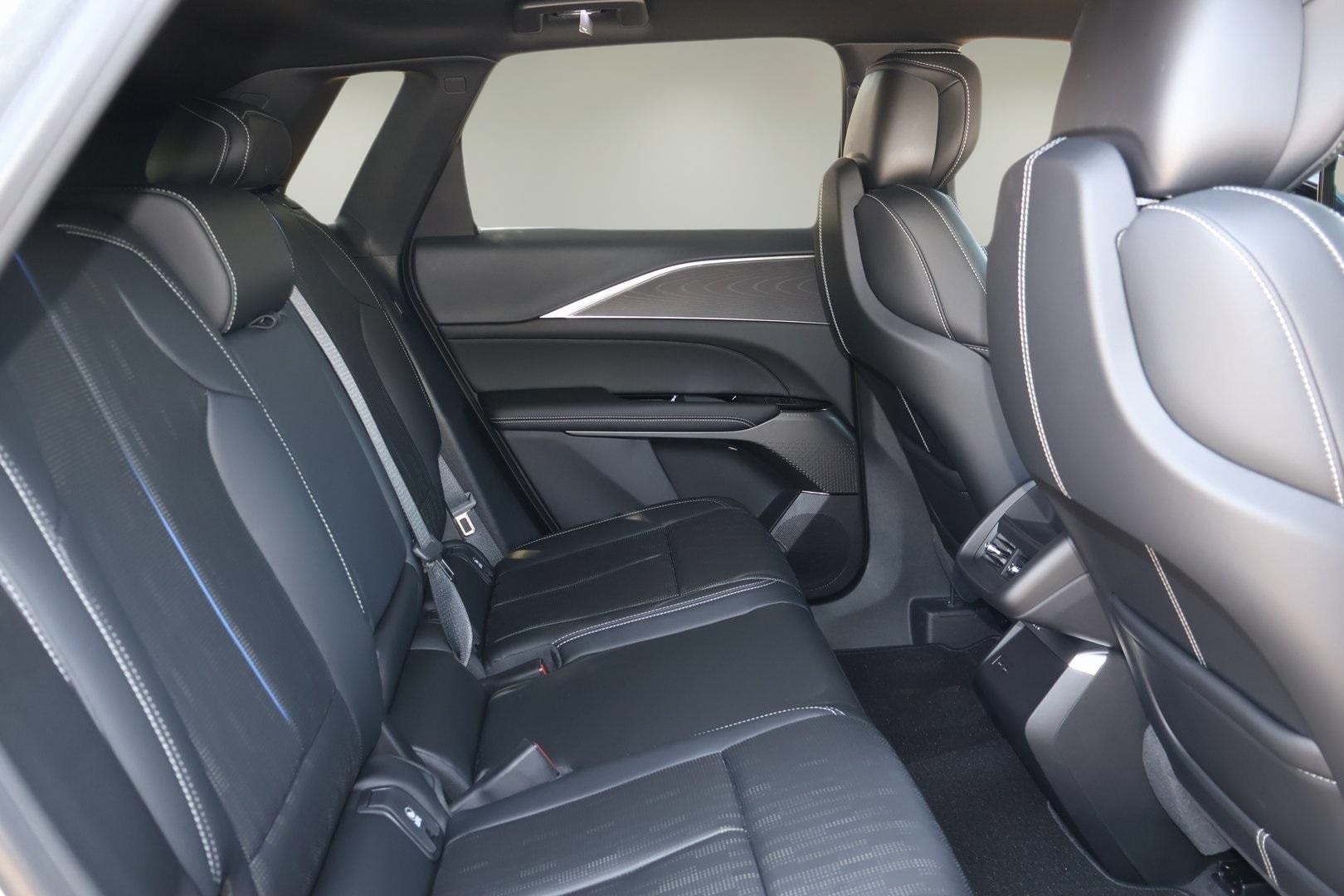 2025 Cadillac LYRIQ Luxury