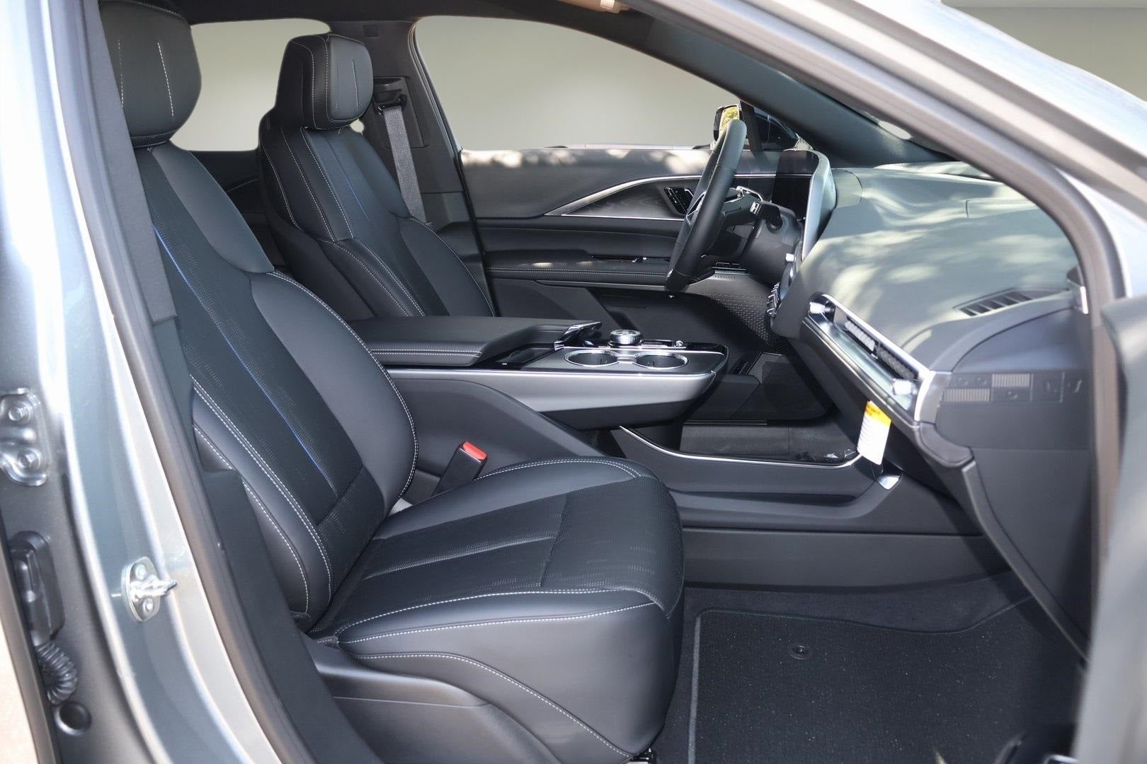 2025 Cadillac LYRIQ Luxury