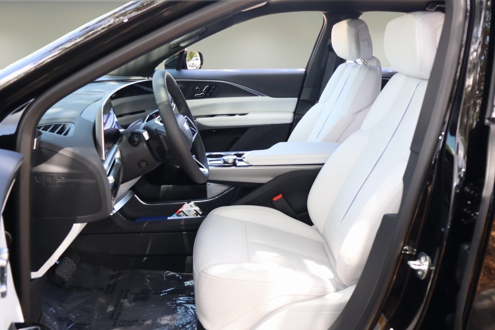 2025 Cadillac LYRIQ Luxury