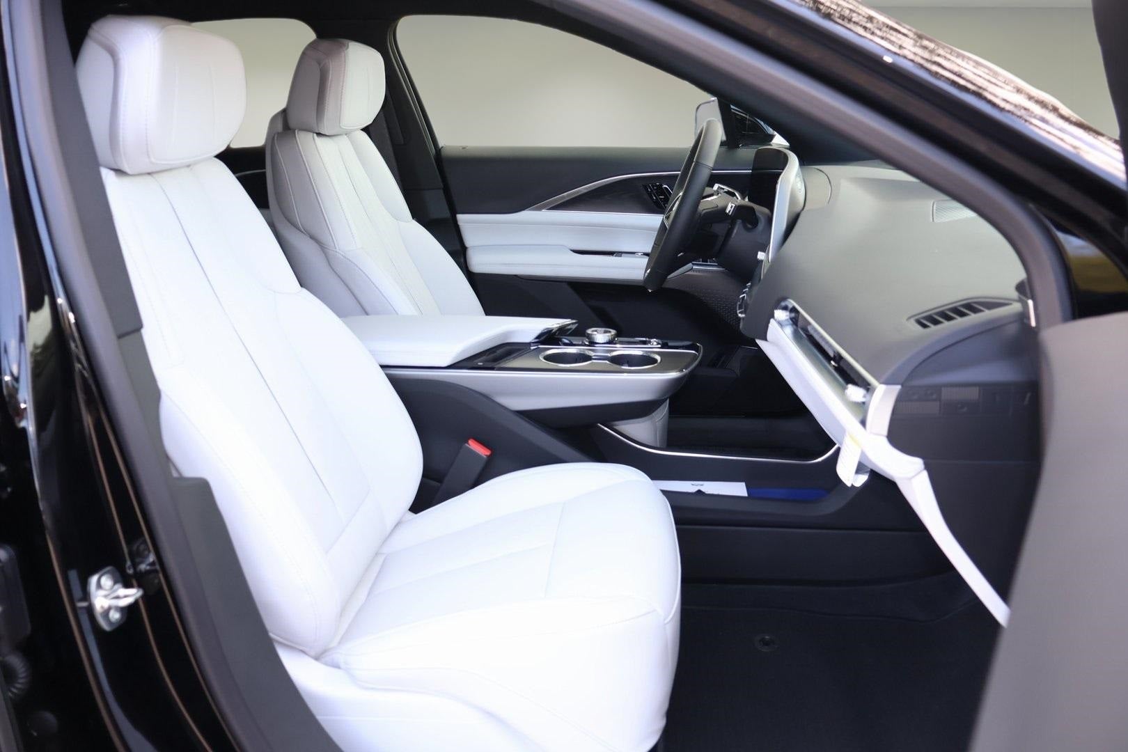 2025 Cadillac LYRIQ Luxury