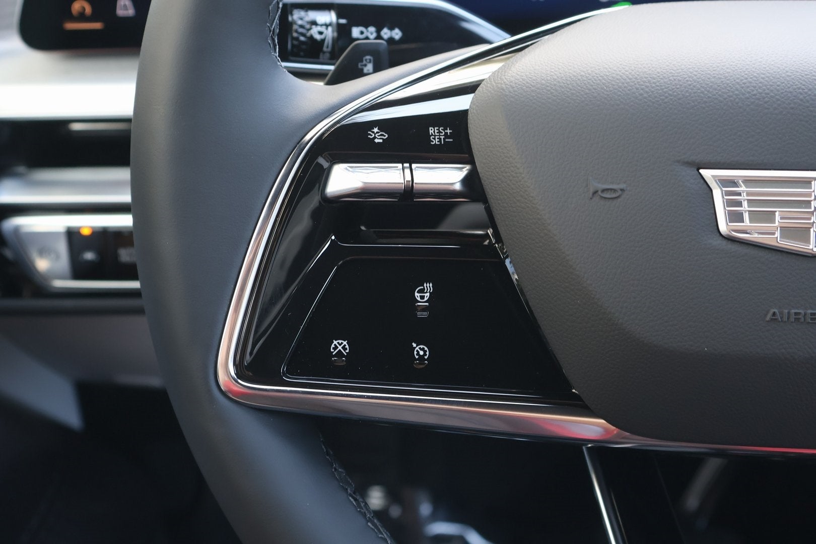 2025 Cadillac LYRIQ Luxury