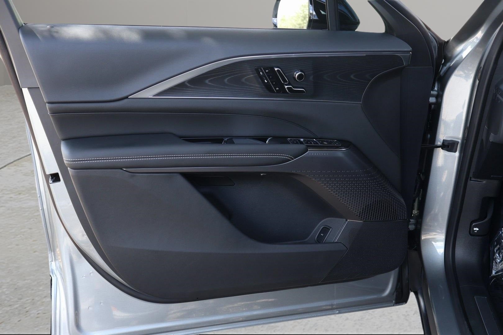 2025 Cadillac LYRIQ Luxury