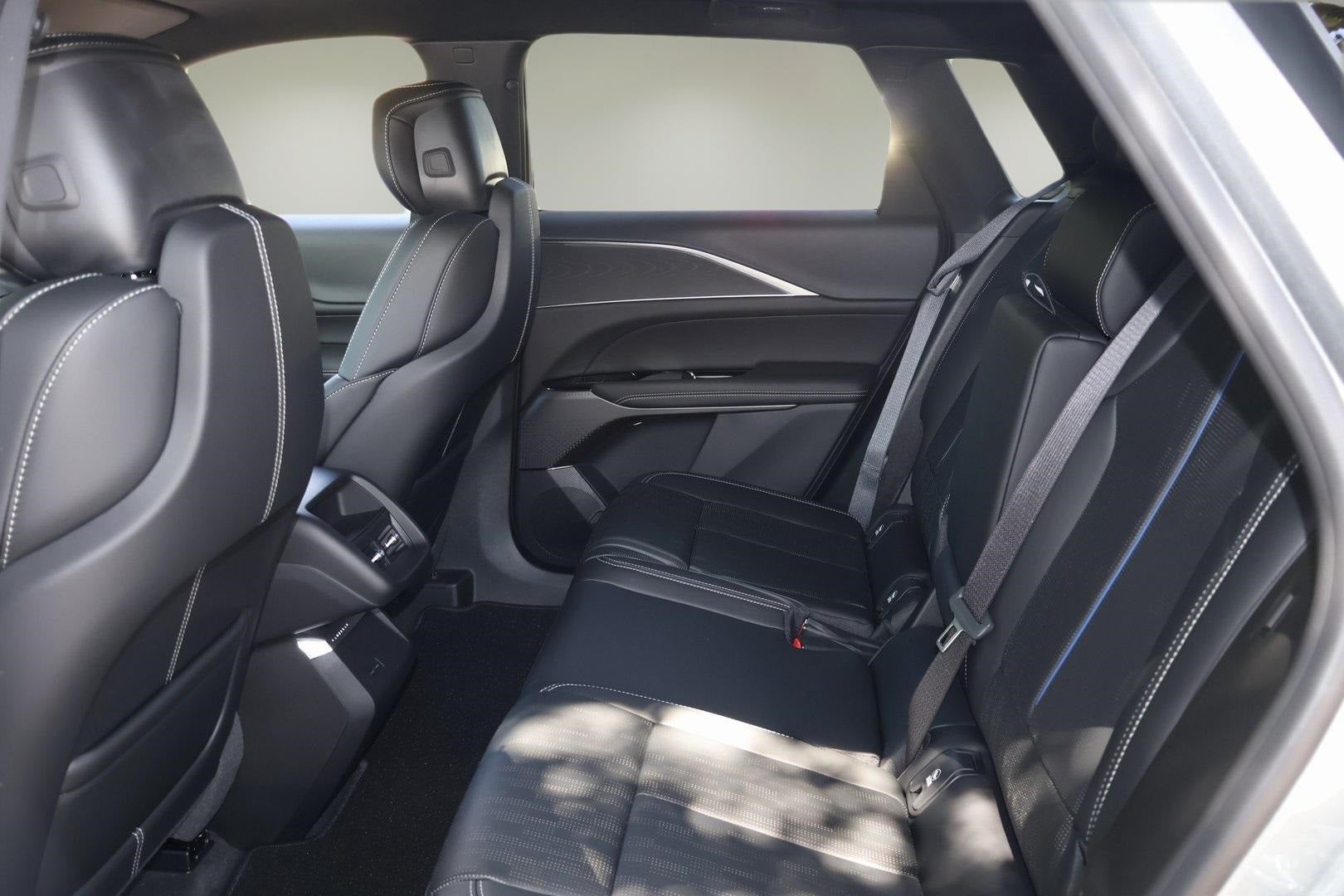 2025 Cadillac LYRIQ Luxury