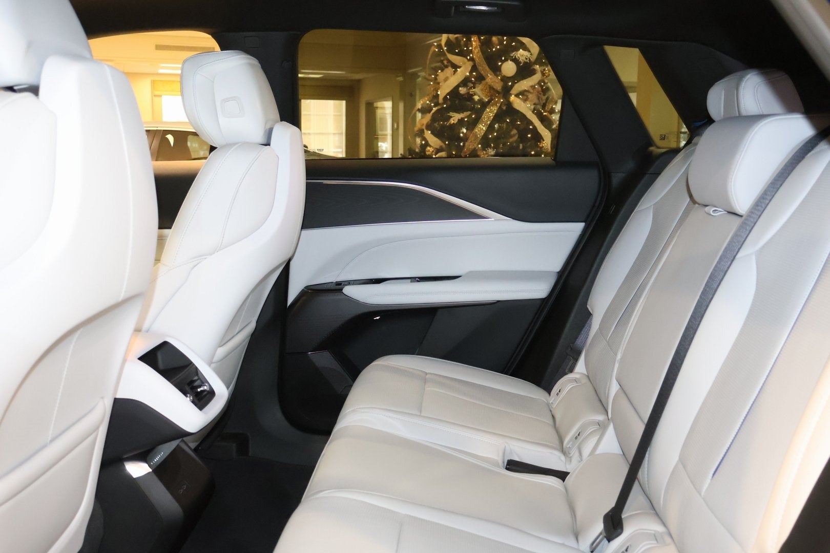 2025 Cadillac LYRIQ Sport