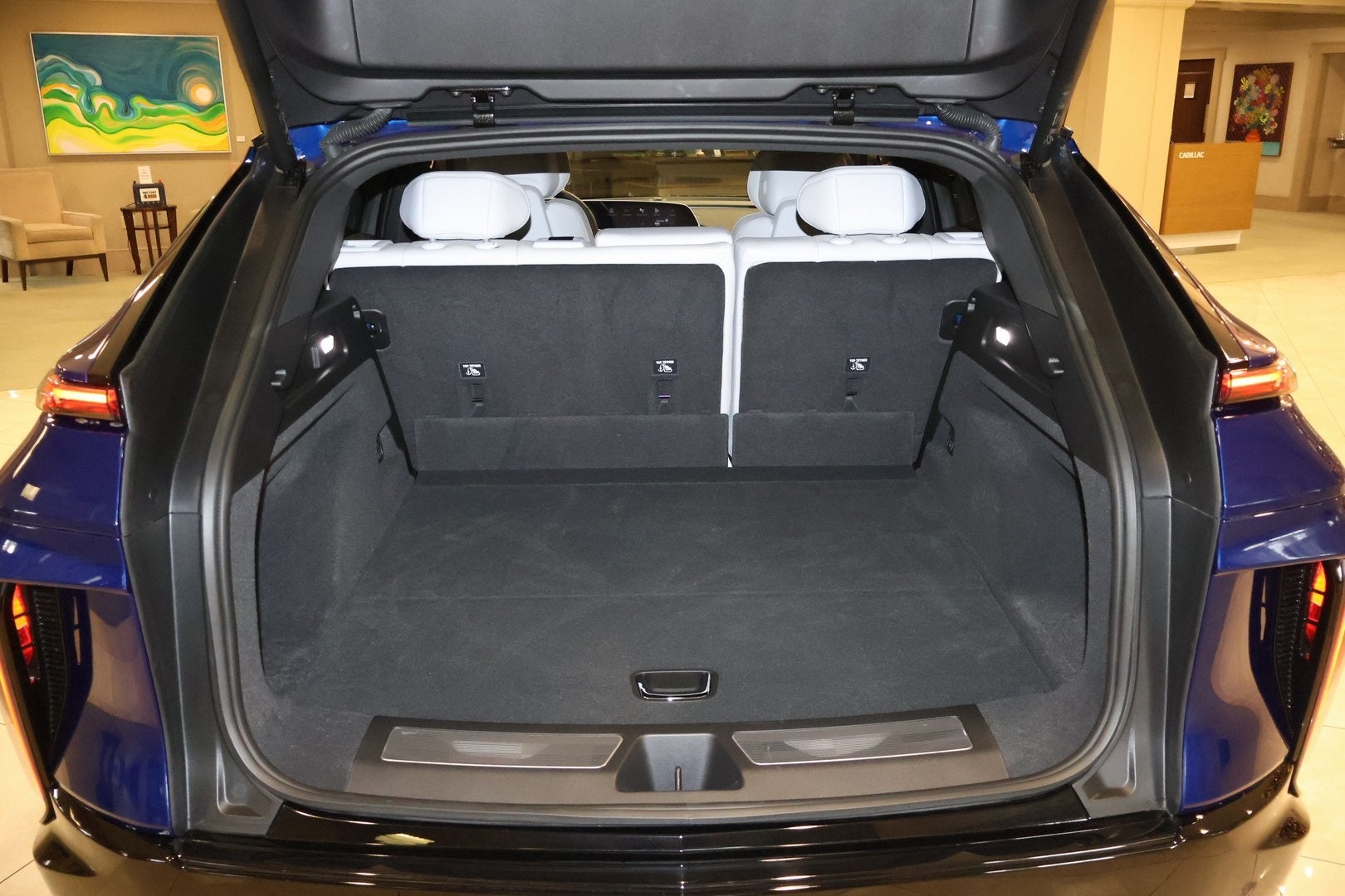 2025 Cadillac LYRIQ Sport