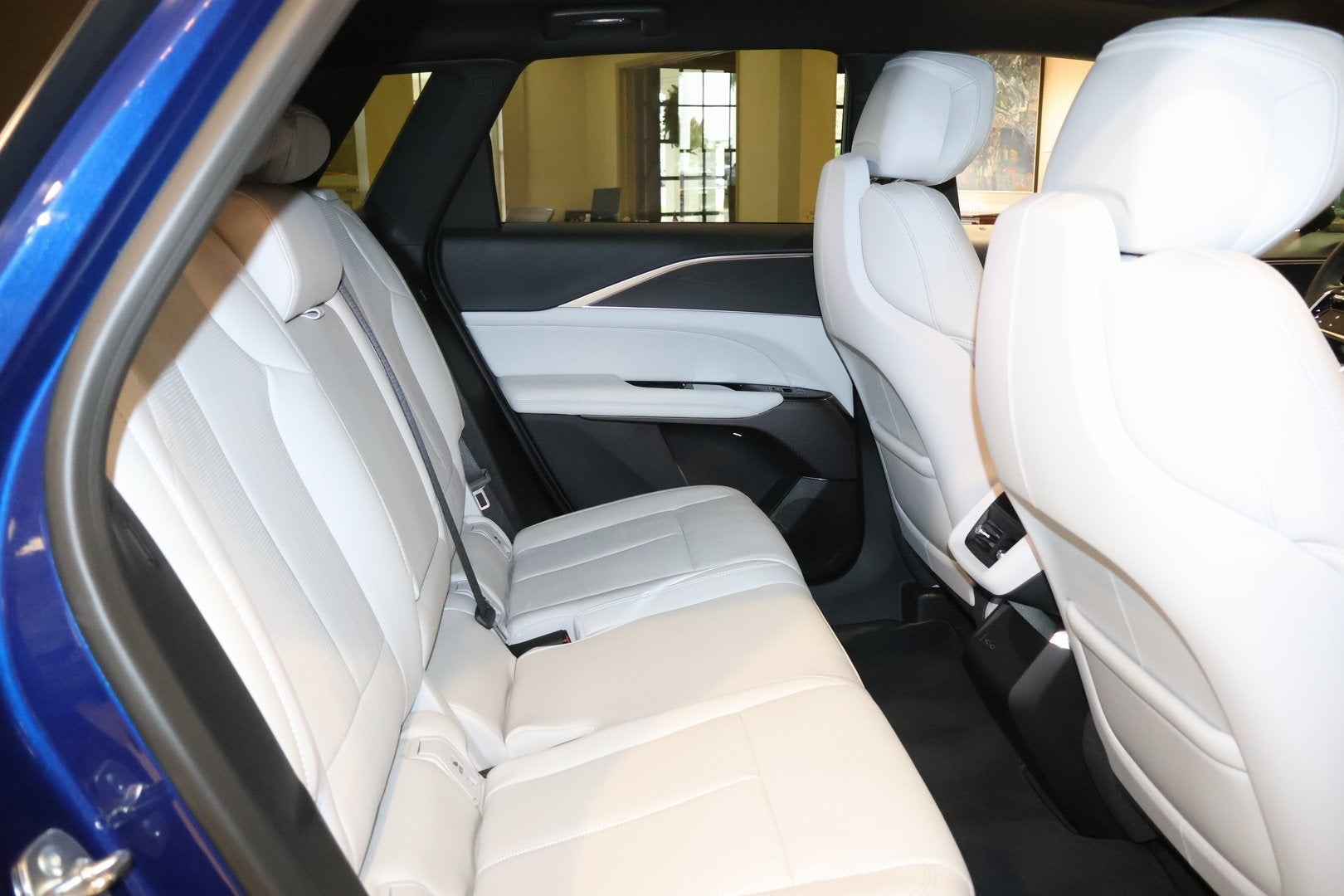 2025 Cadillac LYRIQ Sport