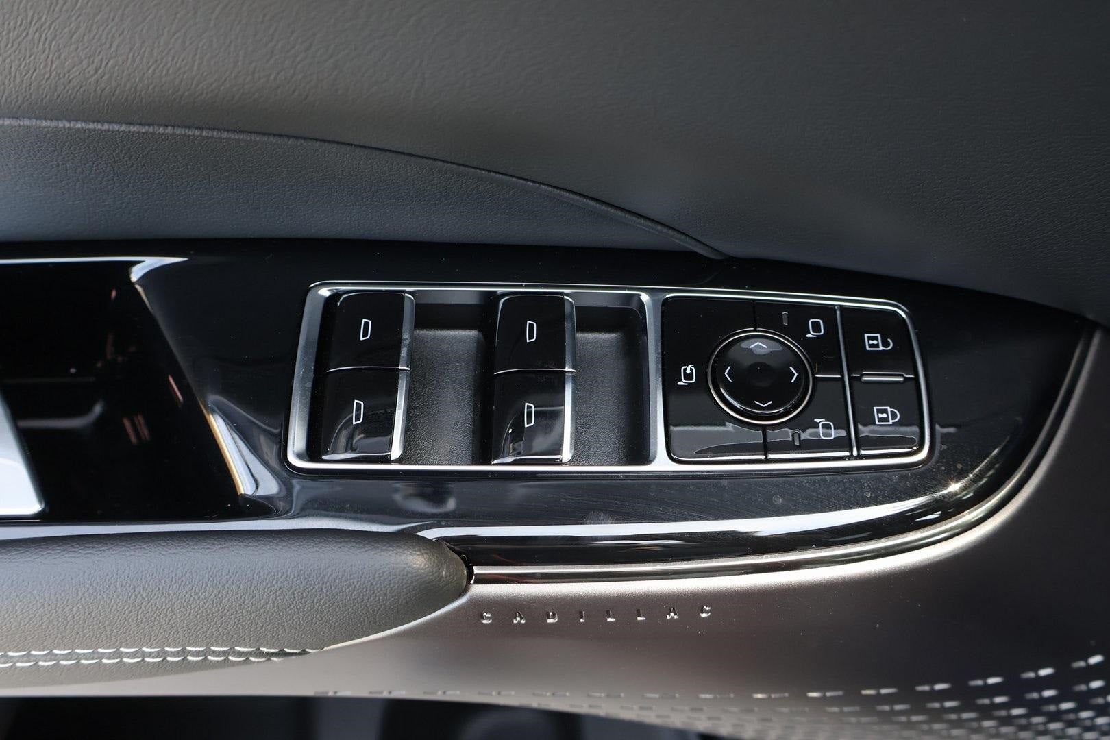 2025 Cadillac LYRIQ Sport