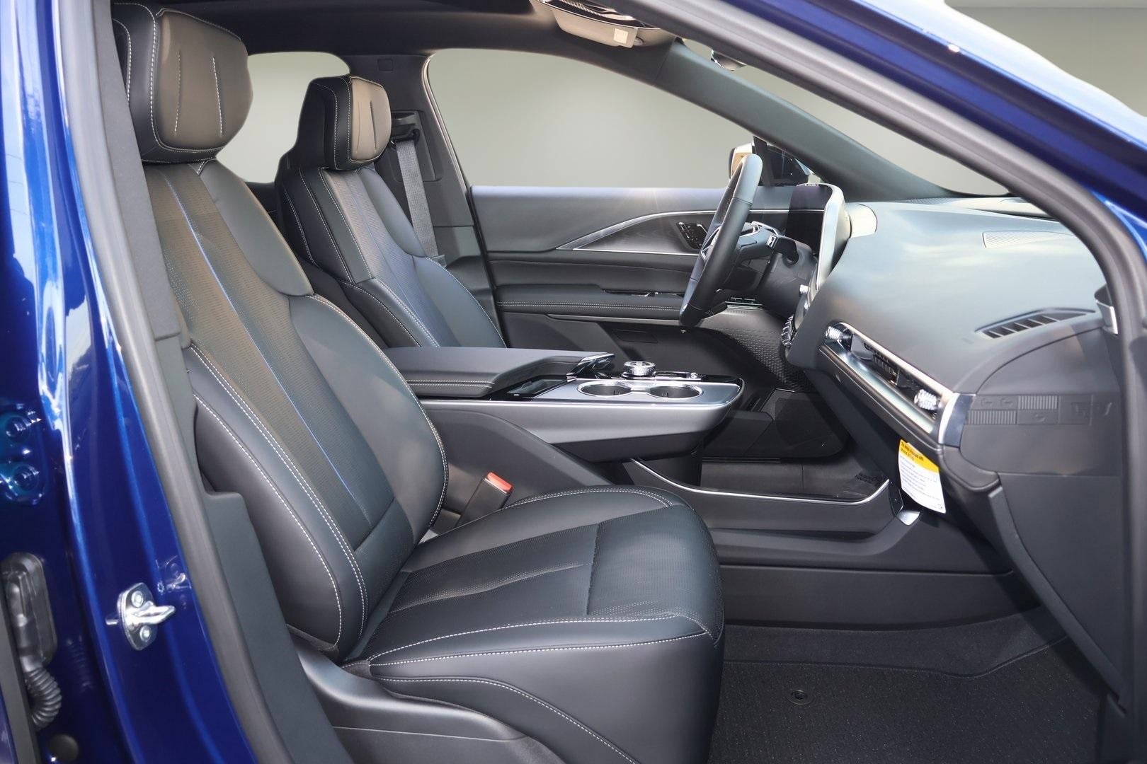 2025 Cadillac LYRIQ Sport