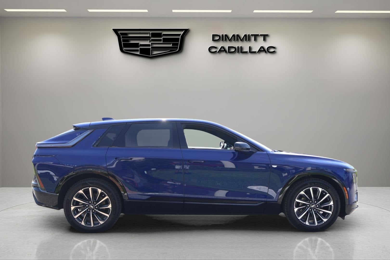 2025 Cadillac LYRIQ Sport