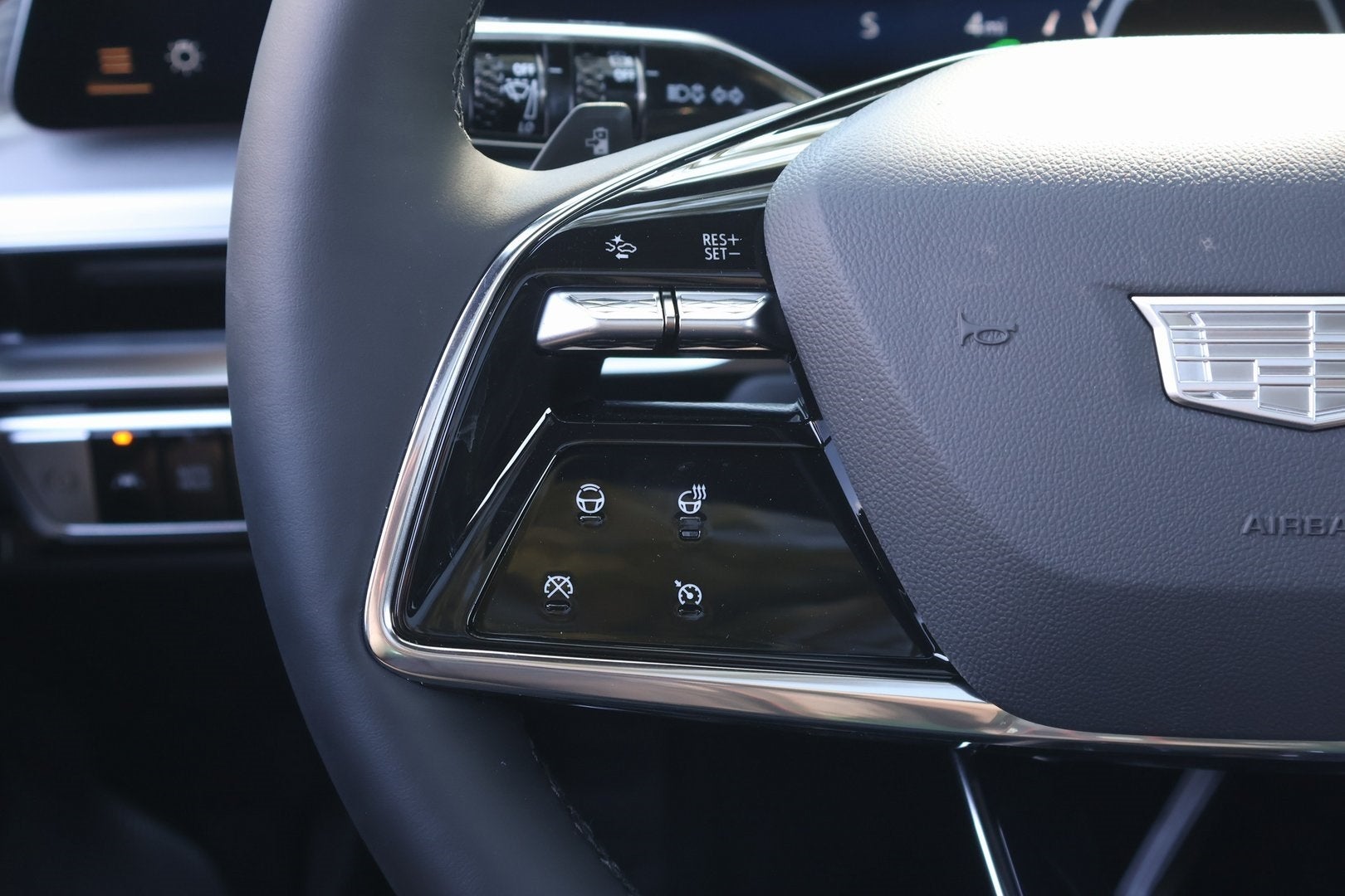 2026 Cadillac LYRIQ Premium Sport