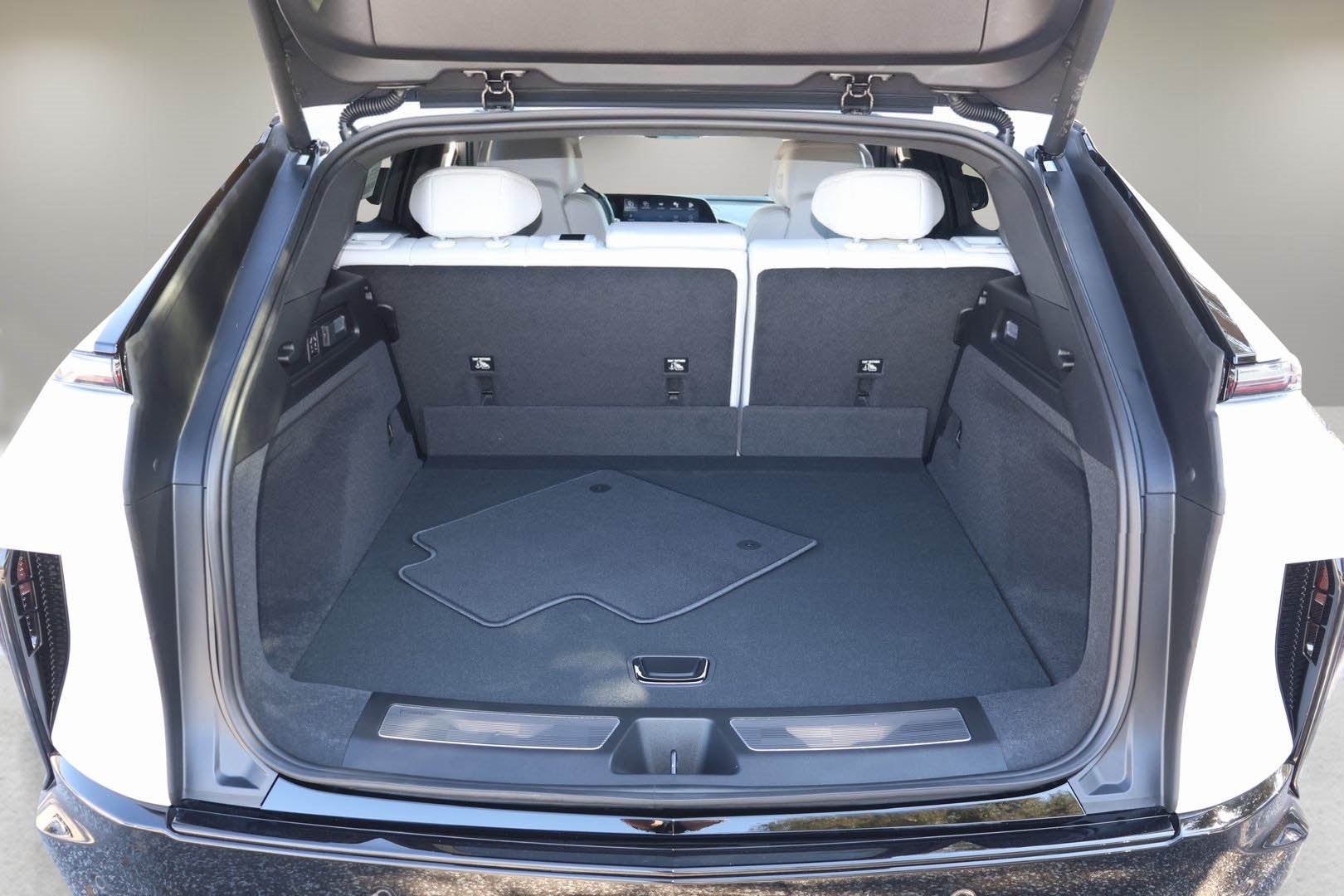 2026 Cadillac LYRIQ Premium Sport