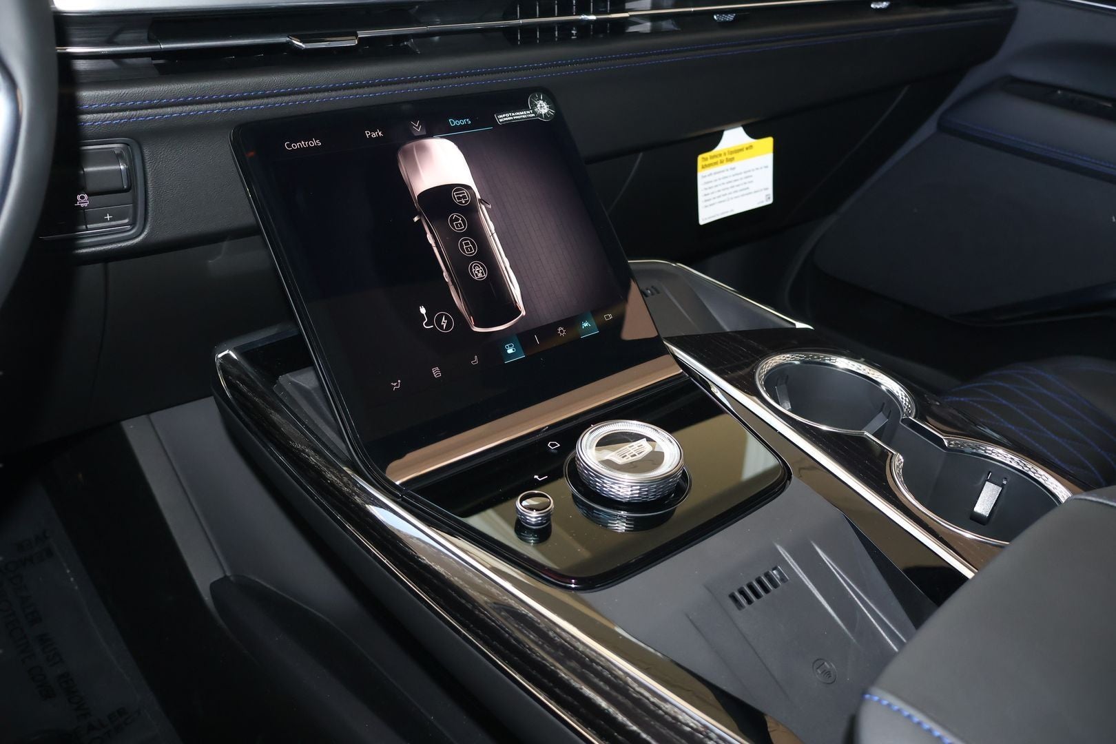 2026 Cadillac ESCALADE IQL Sport