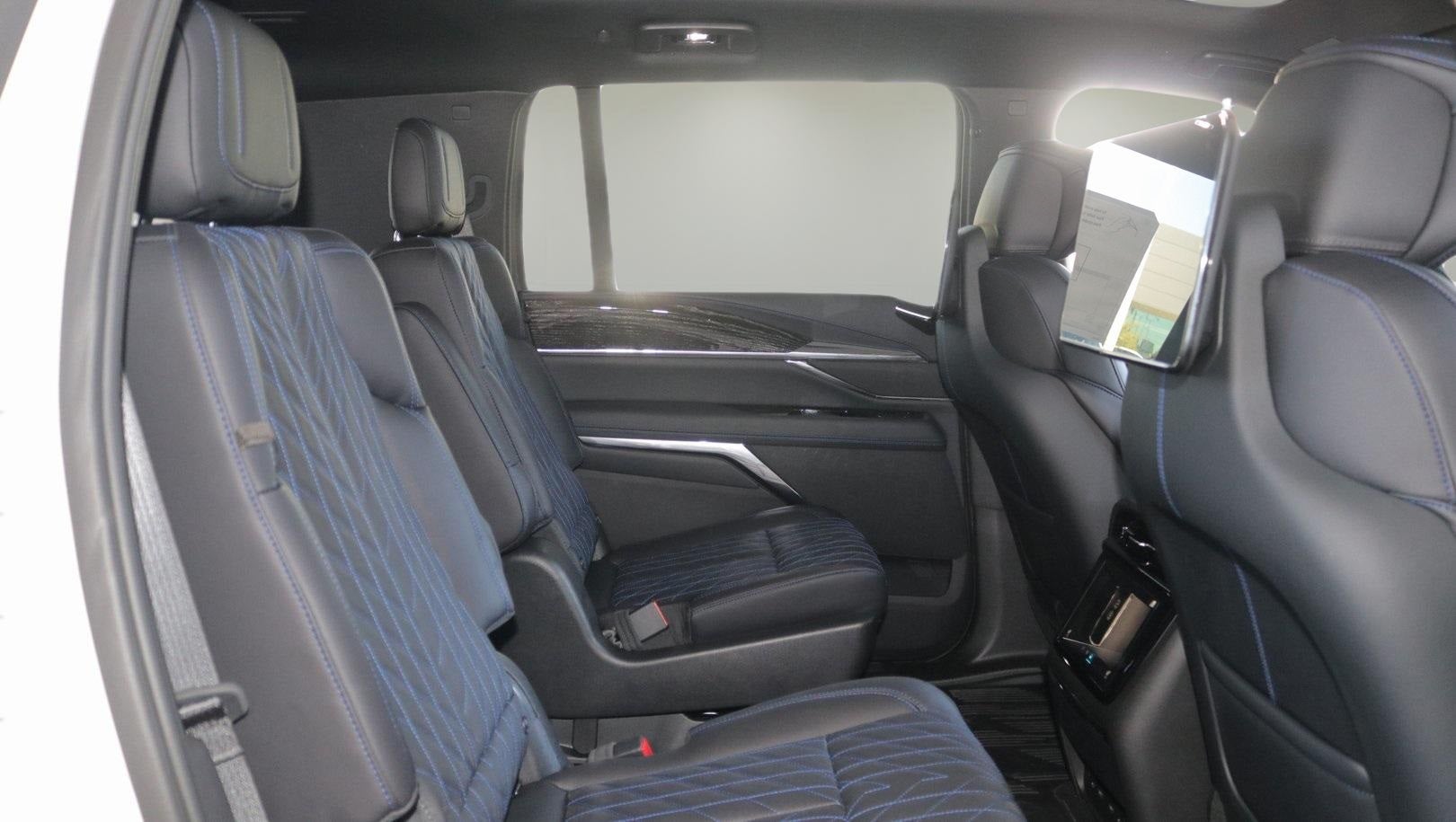 2026 Cadillac ESCALADE IQL Sport