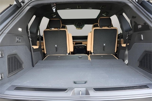 2025 Cadillac ESCALADE IQ Luxury 2