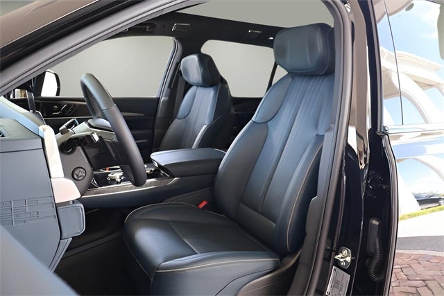 2025 Cadillac ESCALADE IQ Luxury 2