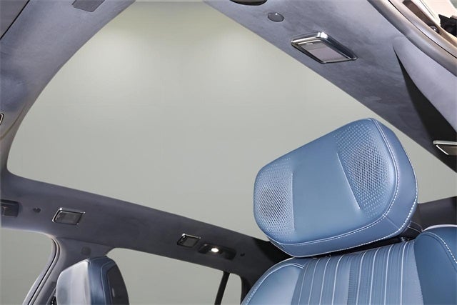 2025 Cadillac ESCALADE IQ Luxury 2