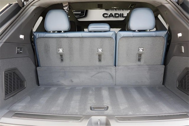 2025 Cadillac ESCALADE IQ Luxury 2