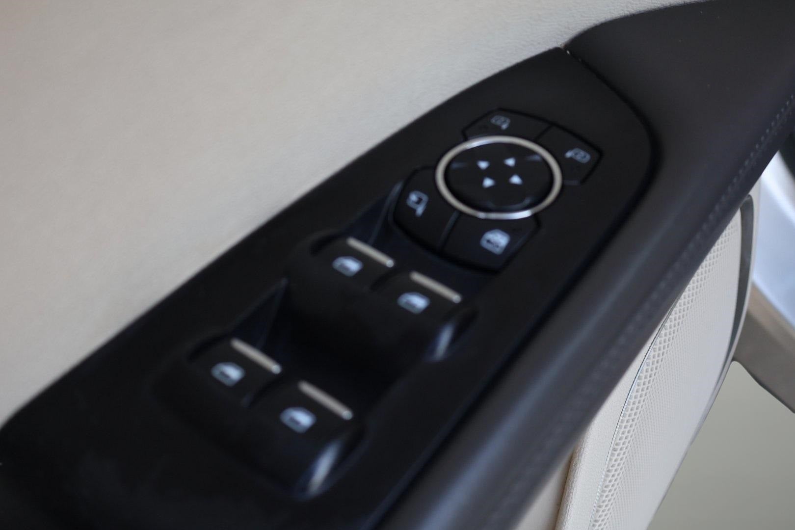 2017 Lincoln MKX Select