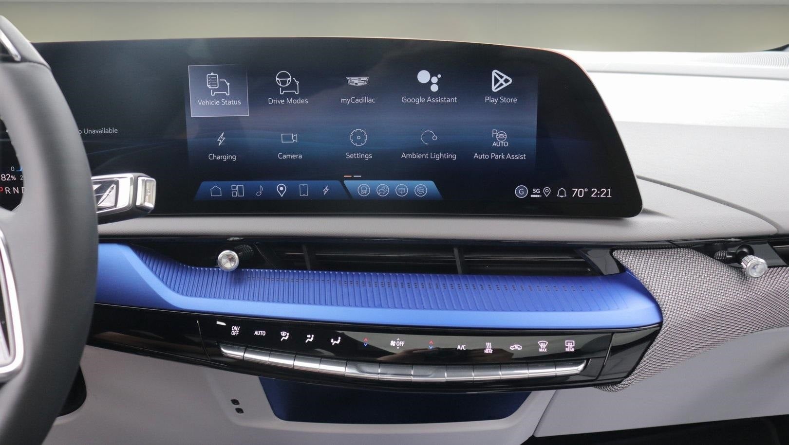 2026 Cadillac OPTIQ Luxury