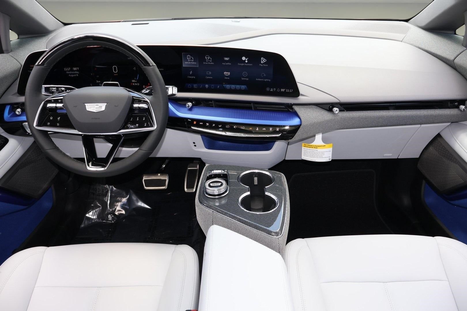 2025 Cadillac OPTIQ Luxury