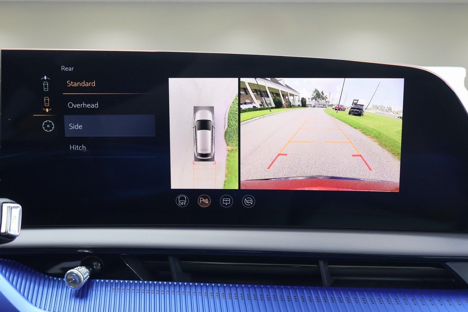 2025 Cadillac OPTIQ Luxury